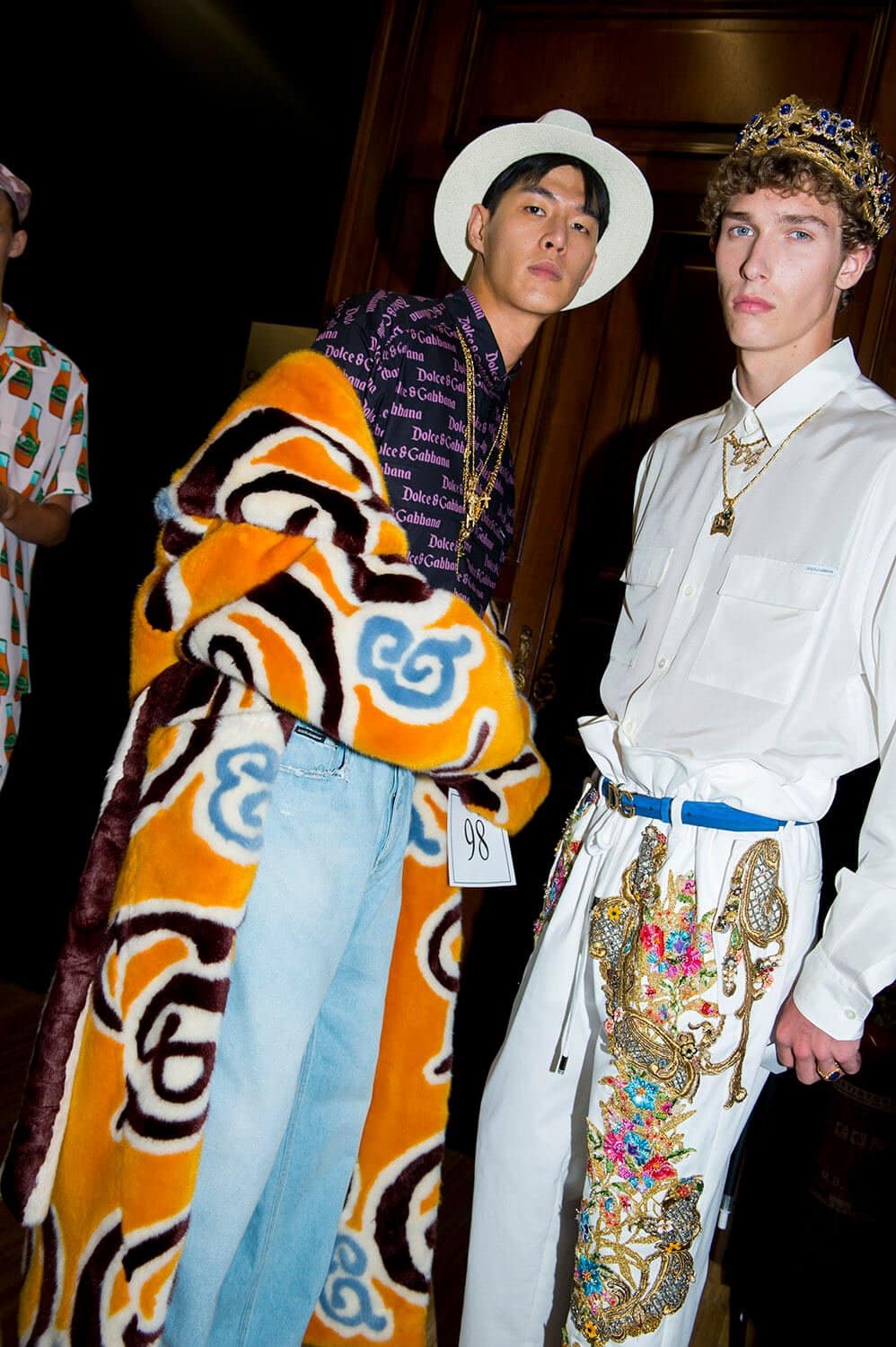 DOLCE & GABBANA: MENSWEAR SPRING/ SUMMER 2019 - 10 Magazine